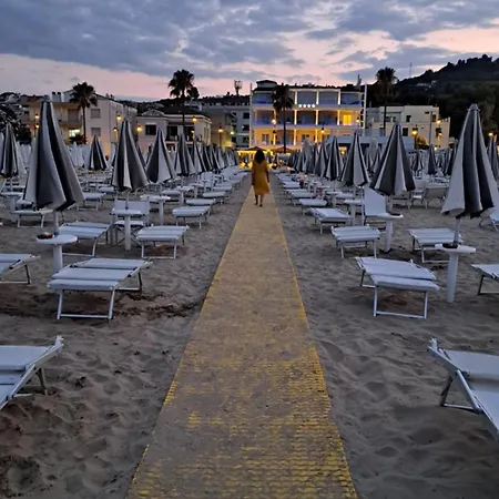 Pensjonat Bed And Bike Vasto